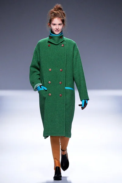 Look 14